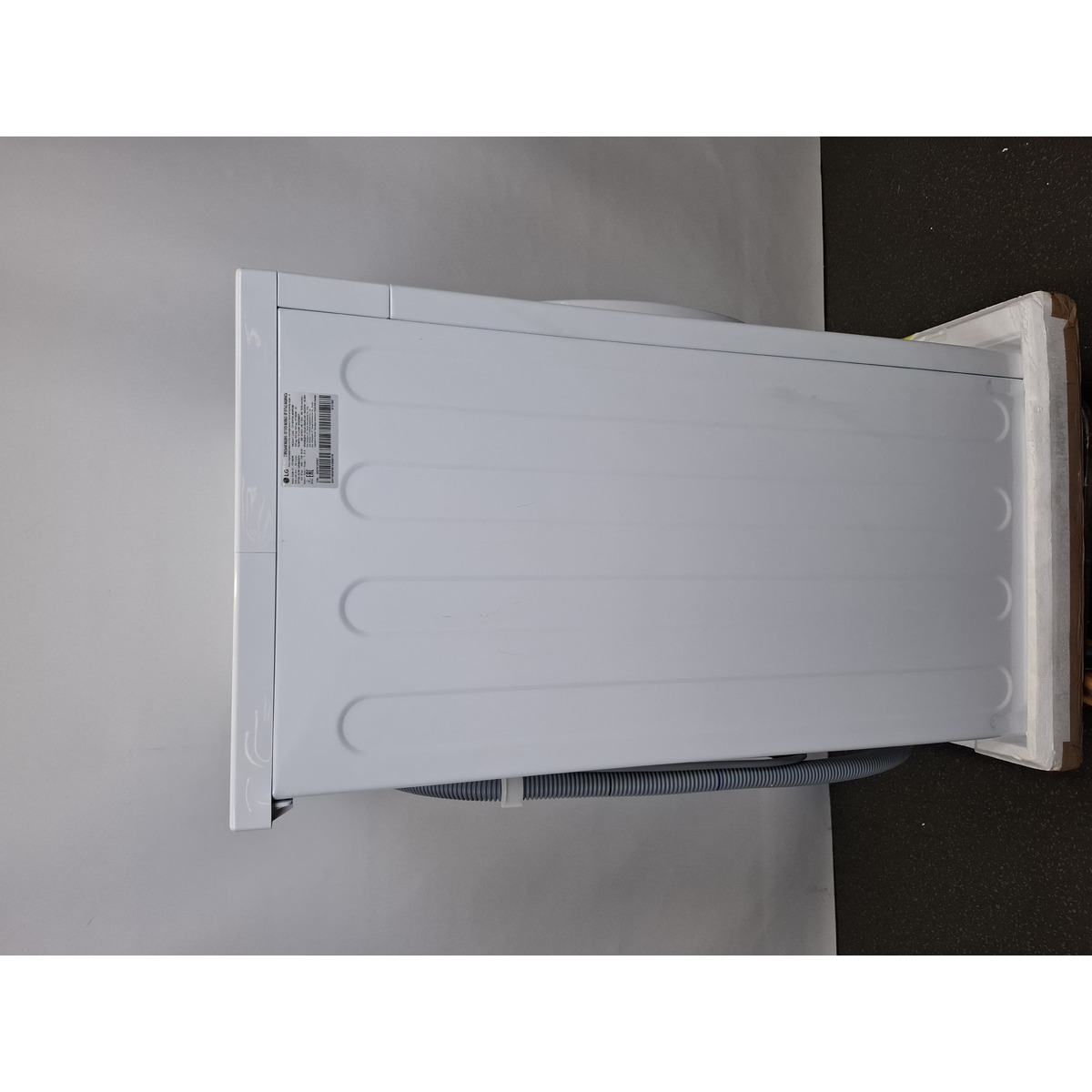 Стиральная машина LG F2Y1NS3W, белый