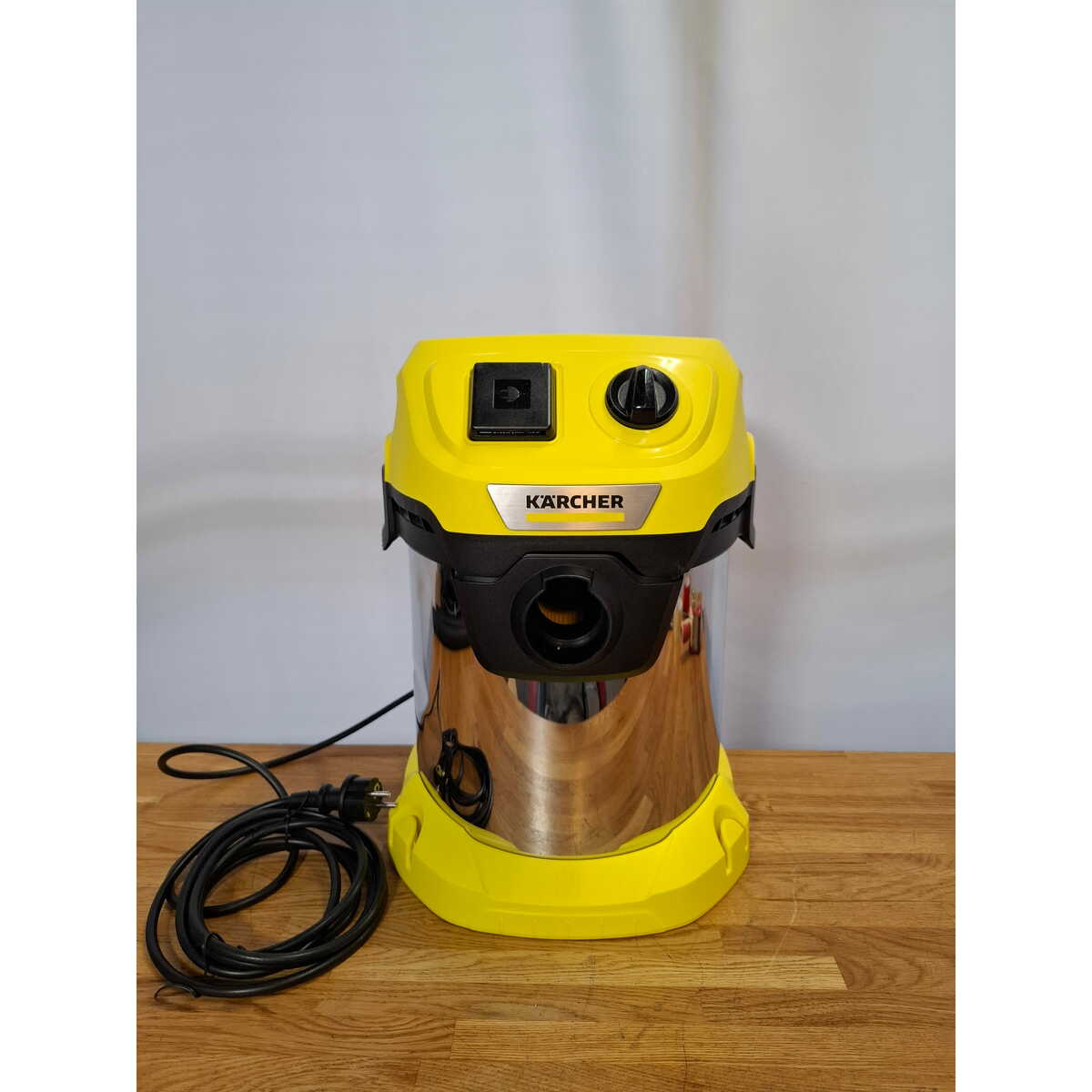 Строительный пылесос Karcher WD 3 P S V-17/4/20 (Цвет: Yellow)