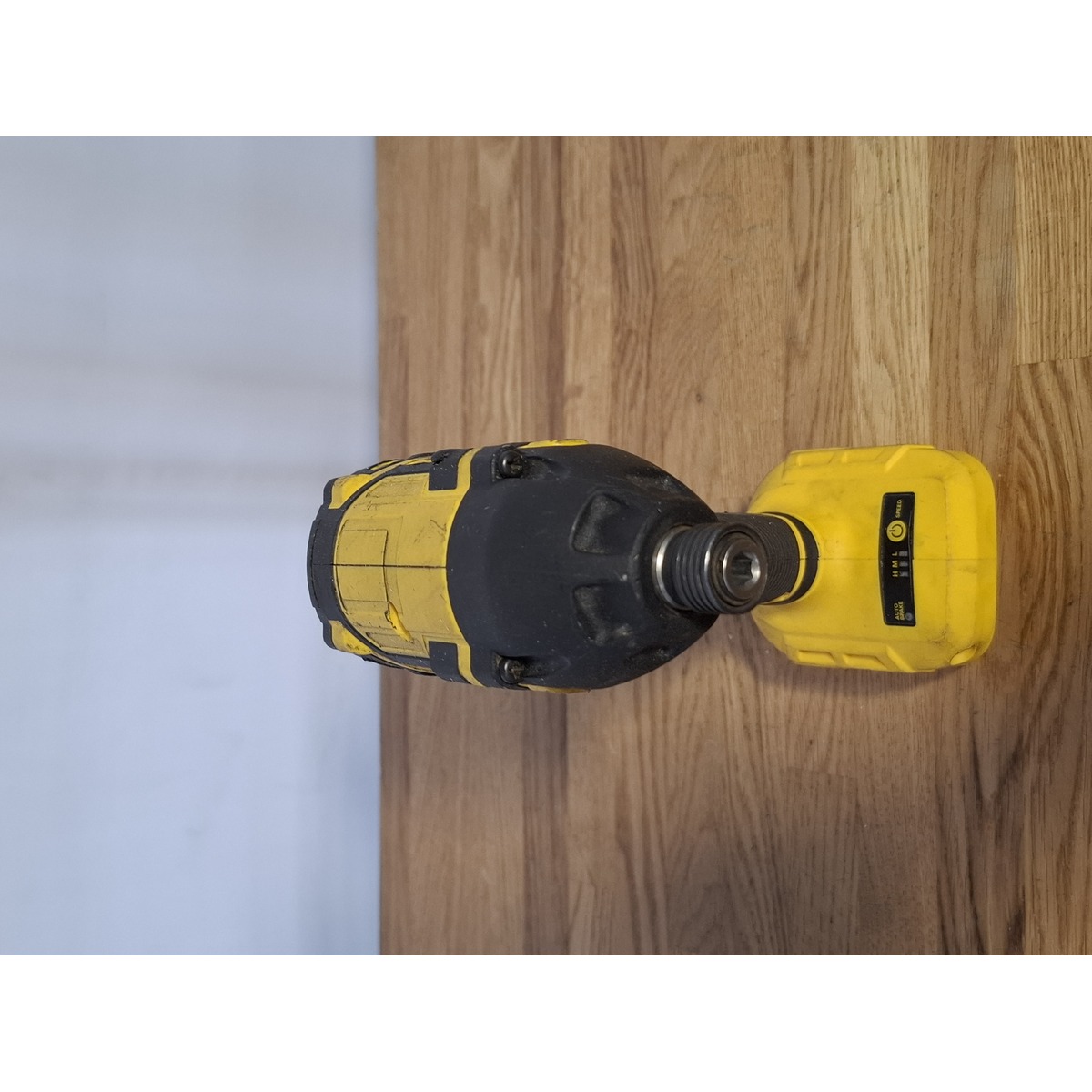 Винтоверт Denzel CIDH-BL-20-270 (Цвет: Yellow / Black)