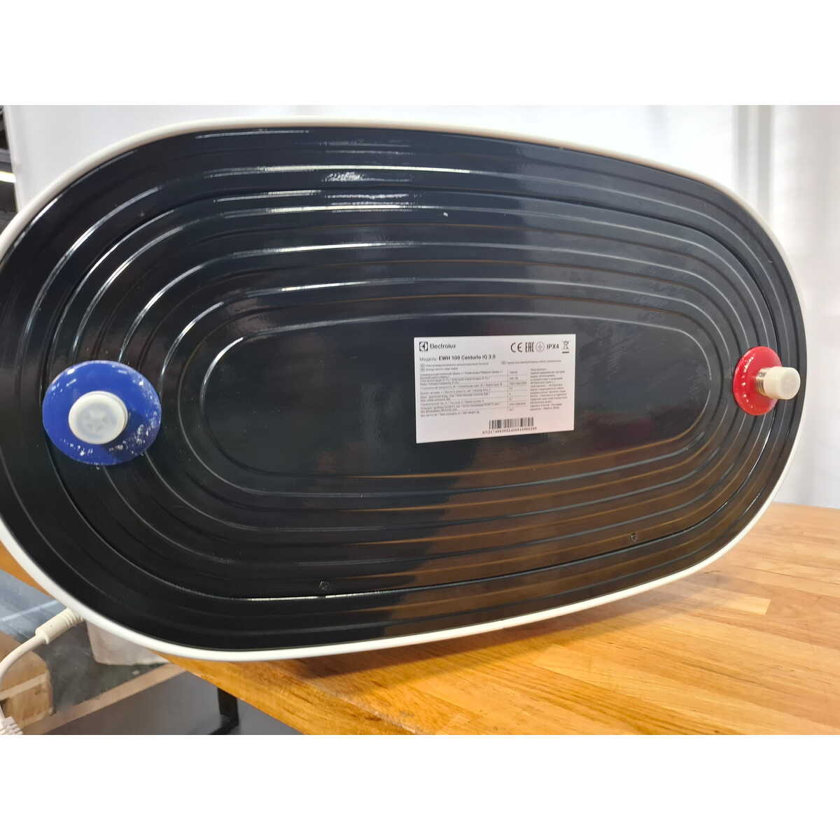 Водонагреватель Electrolux EWH 100 Centurio IQ 3.0, белый