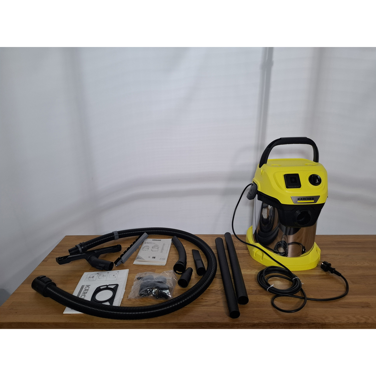 Строительный пылесос Karcher WD 3 P S V-17 / 4 / 20 (Цвет: Yellow)