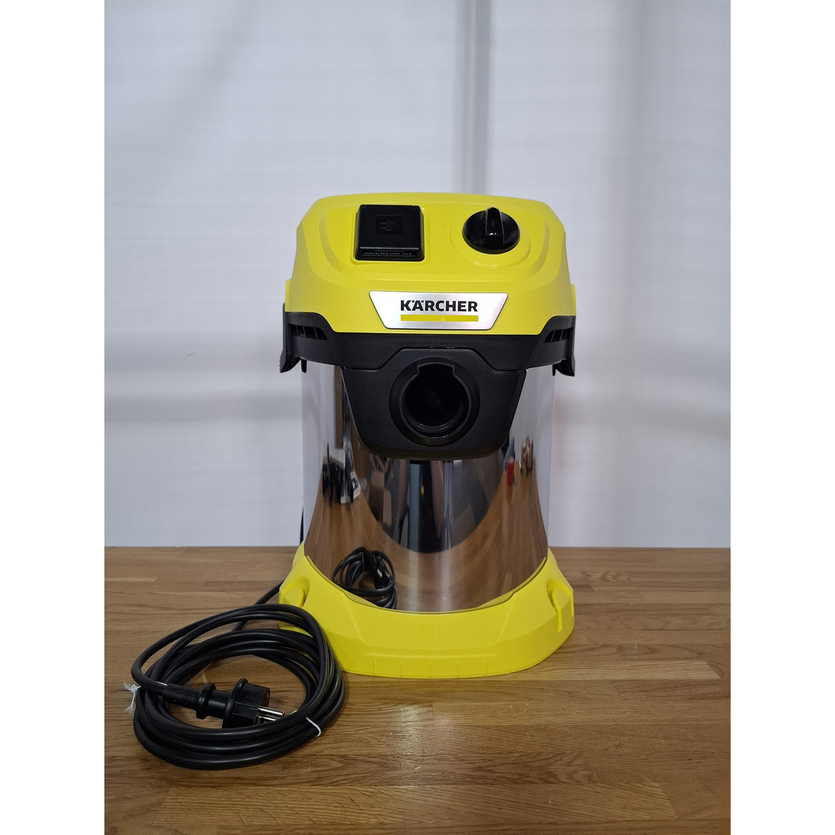Строительный пылесос Karcher WD 3 P S V-17 / 4 / 20 (Цвет: Yellow)