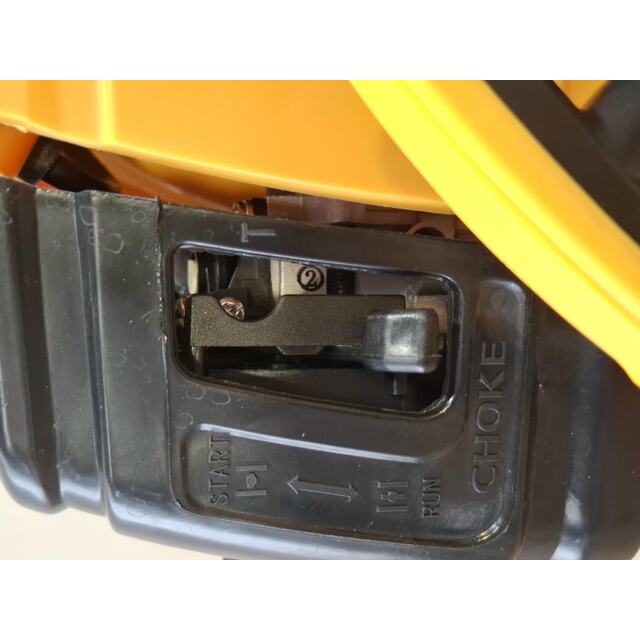 Триммер бензиновый Denzel DT-52S (Цвет: Yellow / Black) Триммер бензиновый Denzel DT-52S (Цвет: Yellow / Black)