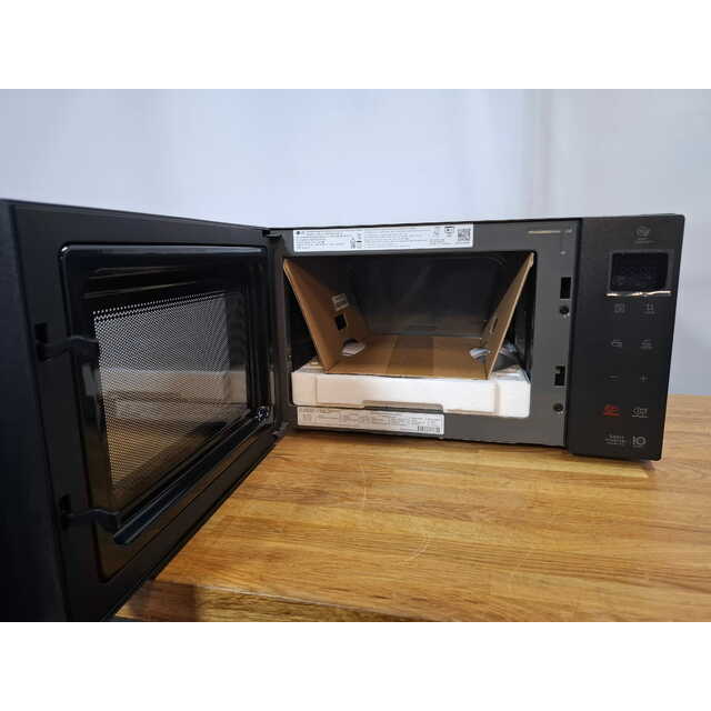 Микроволновая печь LG MW23R35GIB, черный