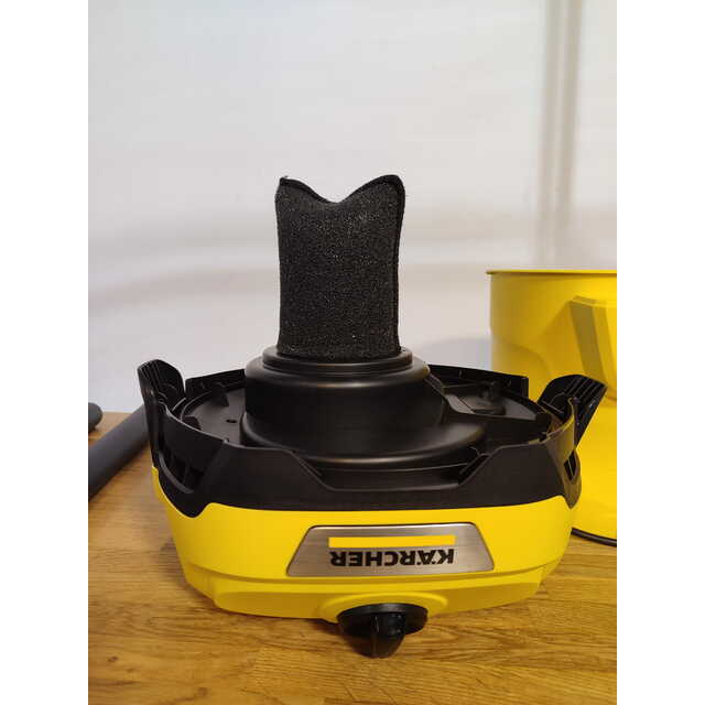 Строительный пылесос Karcher WD 2 Plus V-12 / 4 / 18 (Цвет: Yellow)