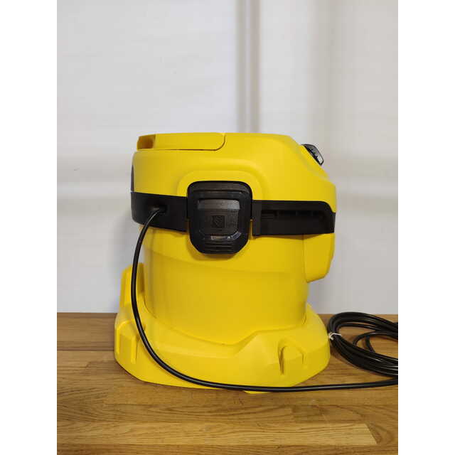 Строительный пылесос Karcher WD 2 Plus V-12 / 4 / 18 (Цвет: Yellow)