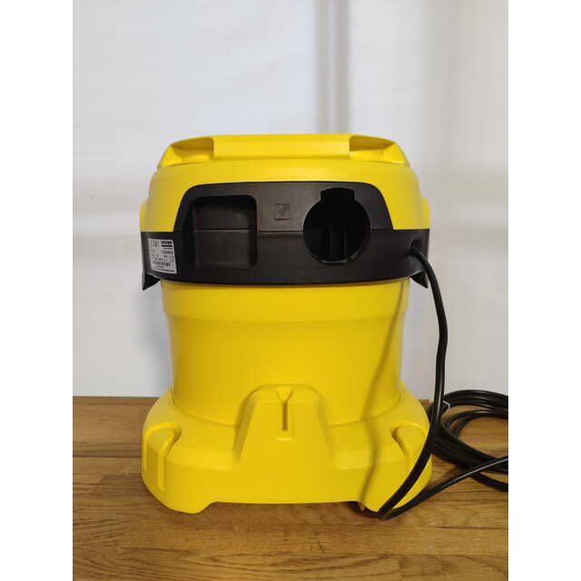 Строительный пылесос Karcher WD 2 Plus V-12 / 4 / 18 (Цвет: Yellow)