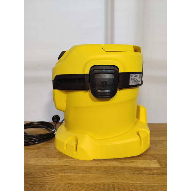 Строительный пылесос Karcher WD 2 Plus V-12 / 4 / 18 (Цвет: Yellow)