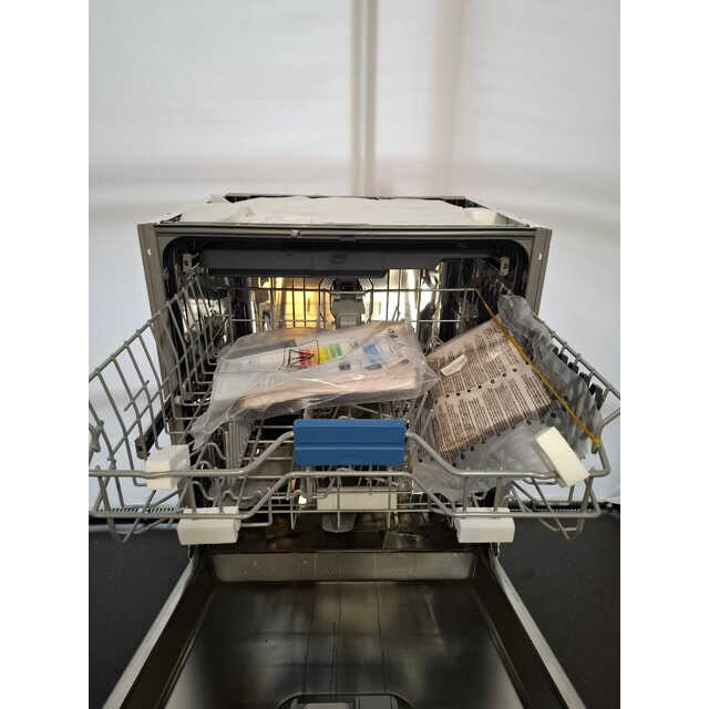 Посудомоечная машина Beko BDIN15532 (Цвет: Inox)