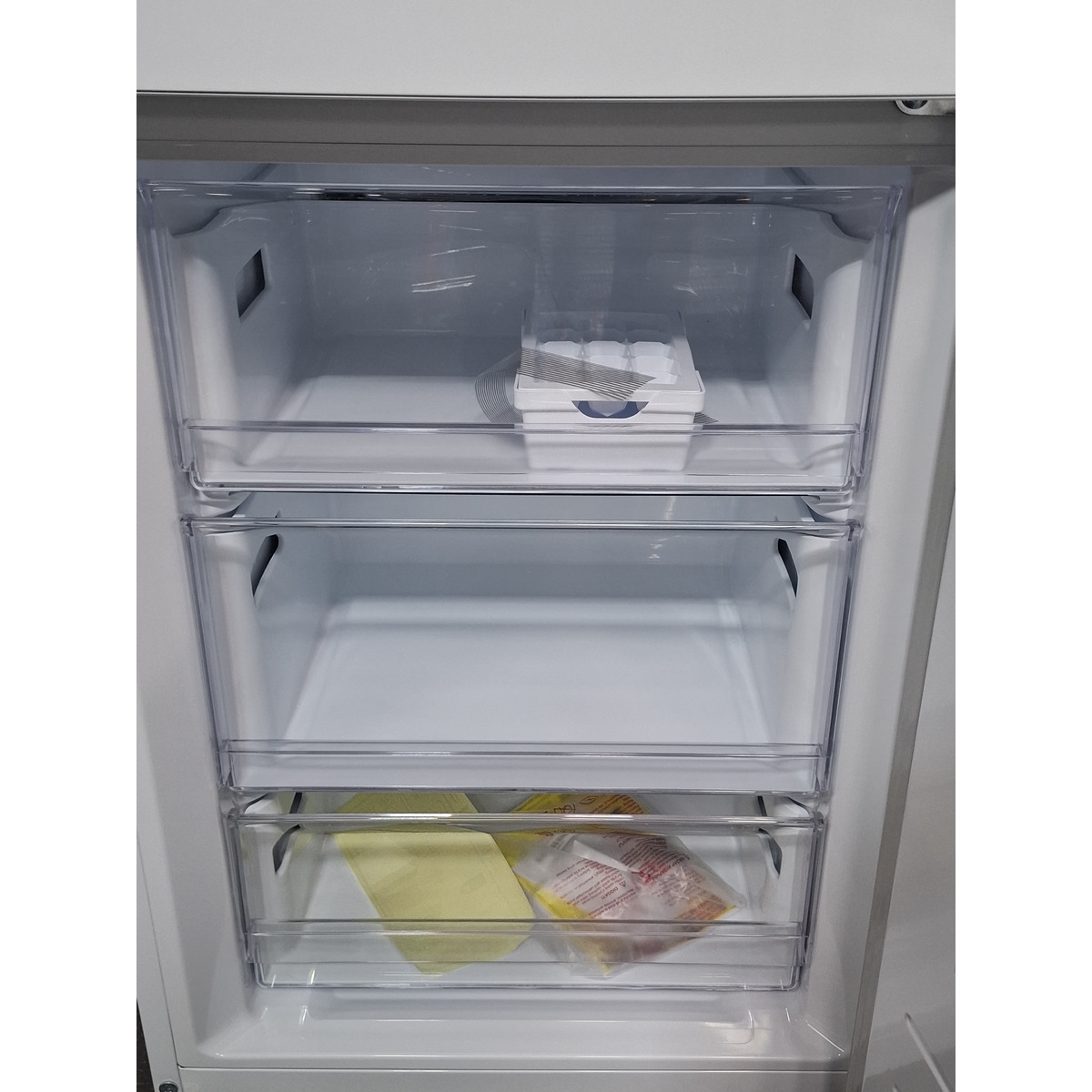 Холодильник LG GA-B509CQSL, белый