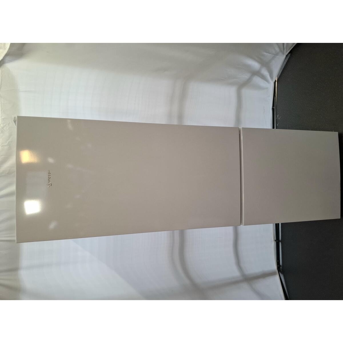 Холодильник Indesit ITR 4200 W (Цвет: White)