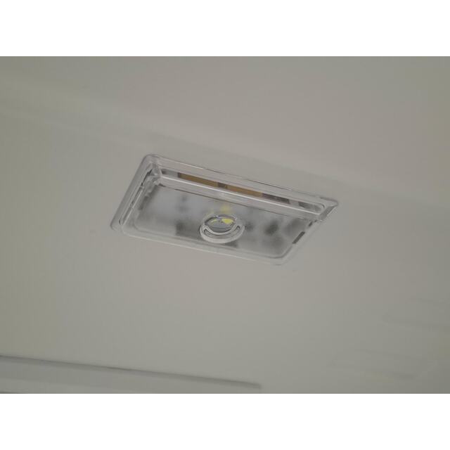 Холодильник Indesit ITR 4200 W (Цвет: White) Холодильник Indesit ITR 4200 W (Цвет: White)