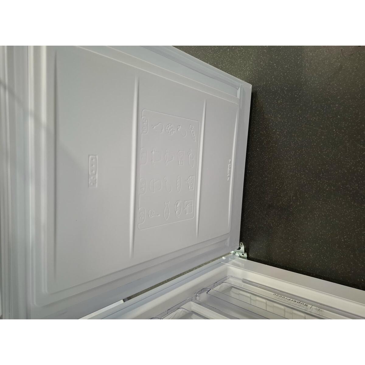 Холодильник Indesit ITR 4200 W (Цвет: White)