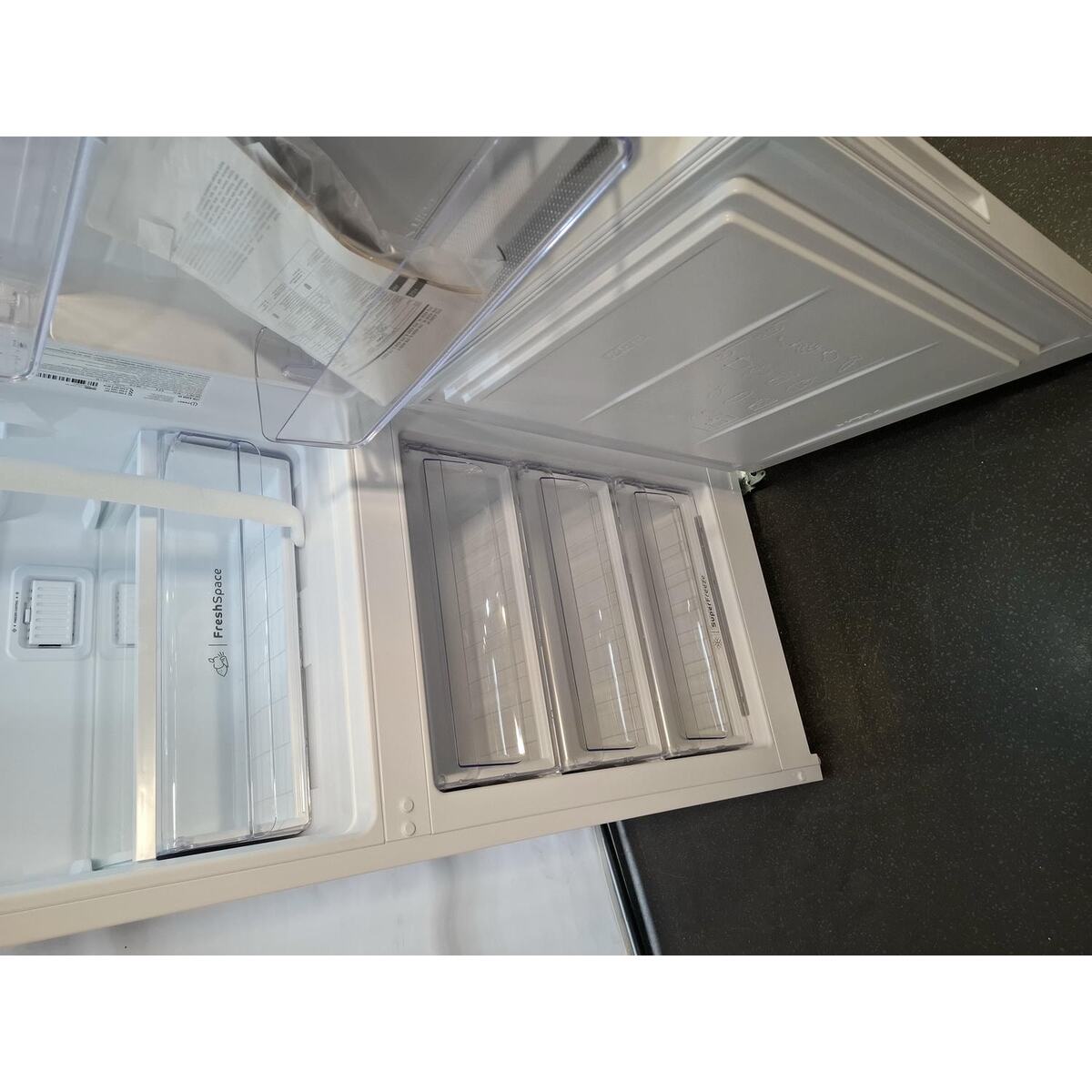 Холодильник Indesit ITR 4200 W (Цвет: White)