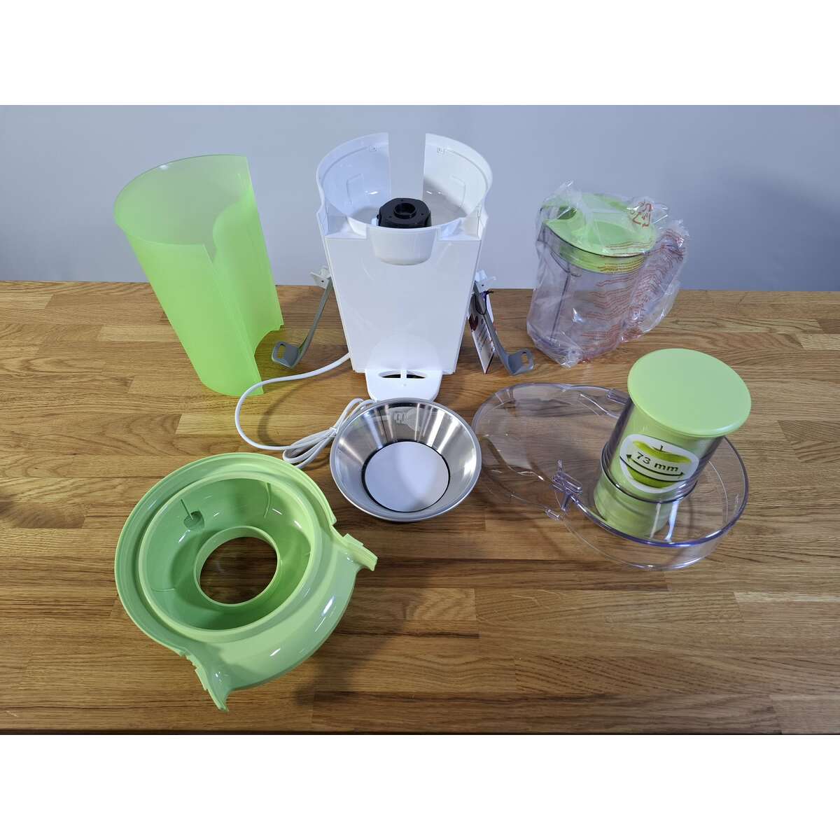 Соковыжималка центробежная Bosch MES25G0 (Цвет: White / Green)